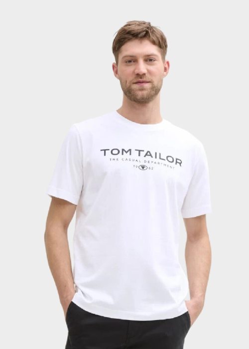 Tom Tailor muška majica 1045773 20000 prednja strana sa modelom